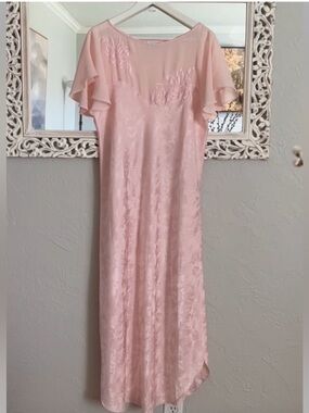 Natori Blush Pink Lace Flutter Sleeve Long Nightgown Estimated L